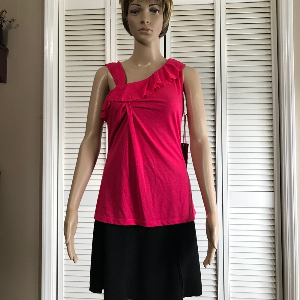 Jennifer Lopez top NWT SZ XS.